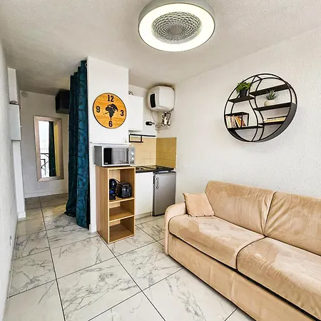 Appartamento Proche De La *