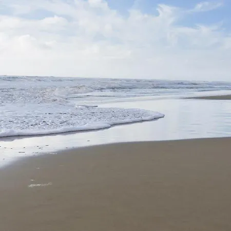 Proche De La Ле-Гро-дю-Руа